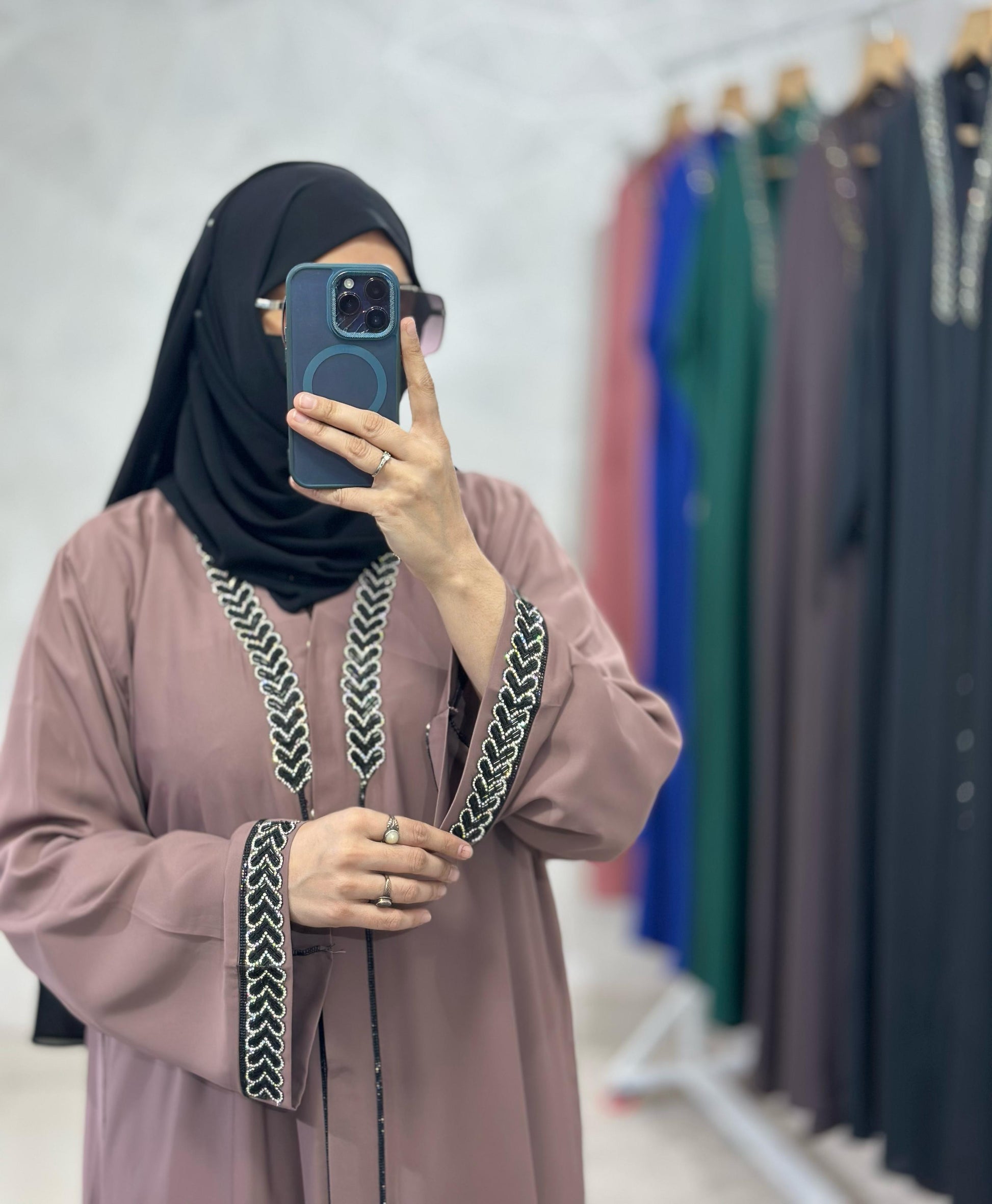 Dubai Lace Abaya – Front Open | Cherry Fabric Perfection With Stall
